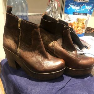 Platform boots*make me an offer*